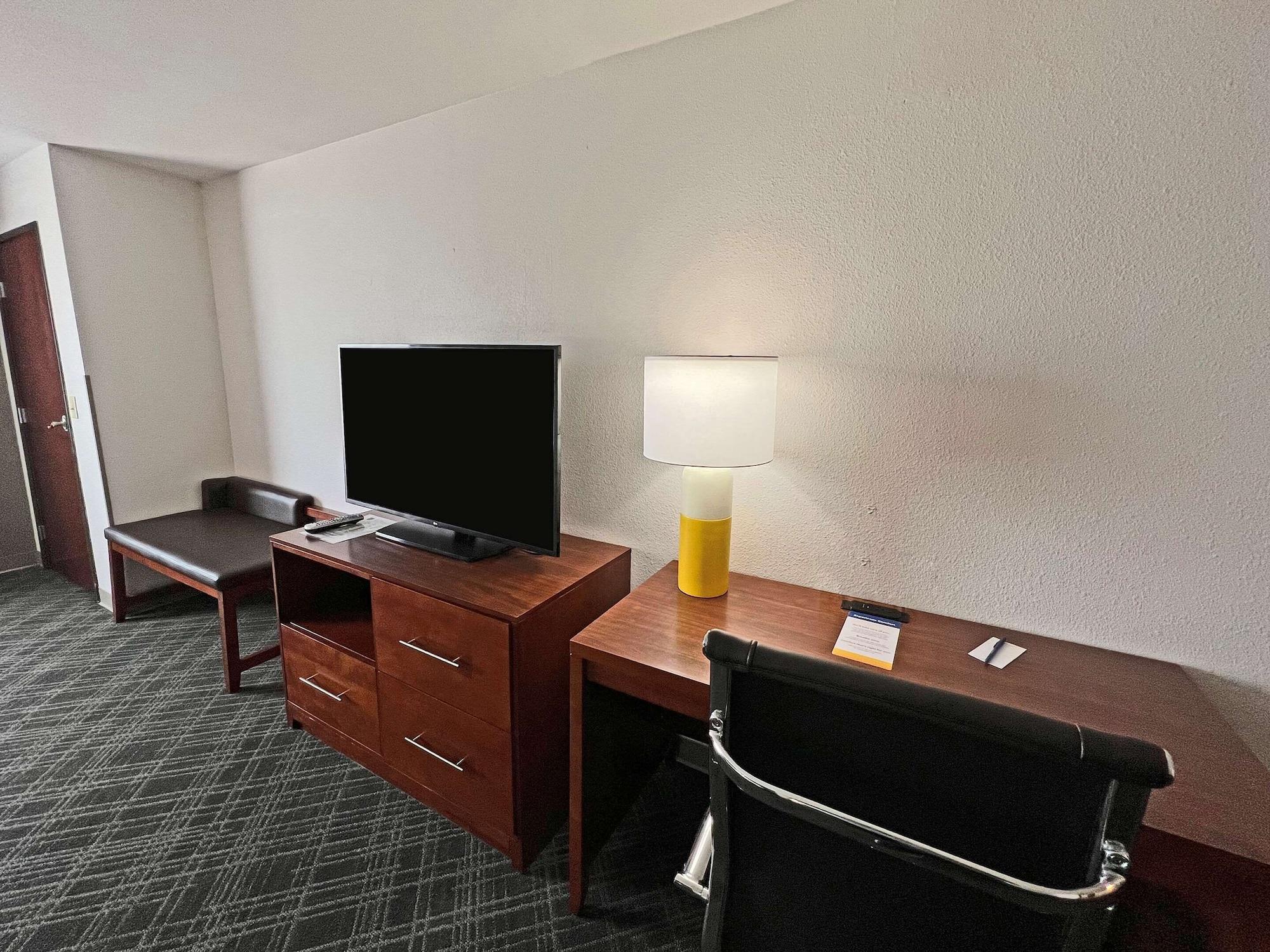 Comfort Suites Jackson-Cape Girardeau Bagian luar foto
