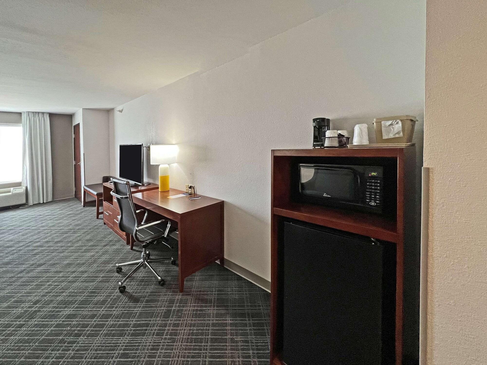 Comfort Suites Jackson-Cape Girardeau Bagian luar foto