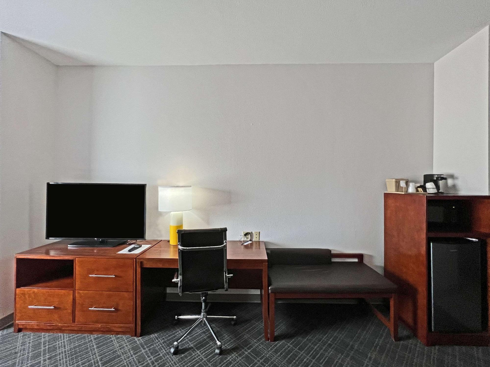 Comfort Suites Jackson-Cape Girardeau Bagian luar foto