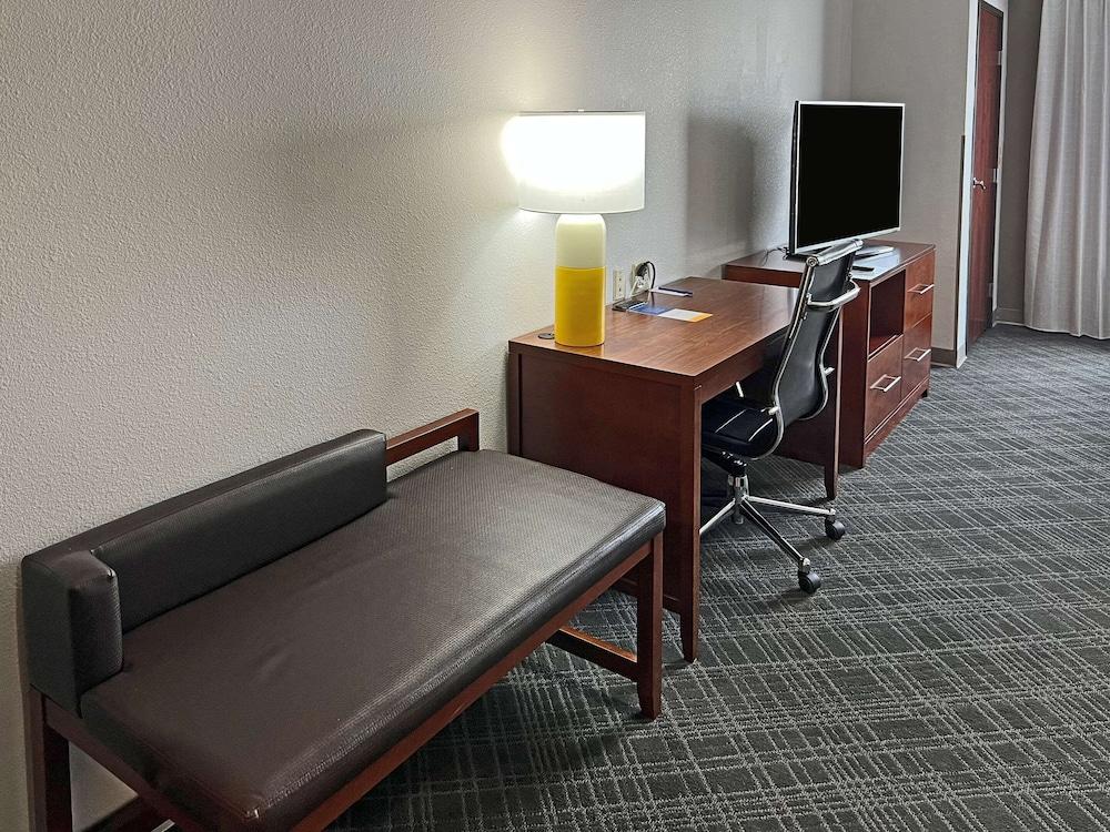 Comfort Suites Jackson-Cape Girardeau Bagian luar foto