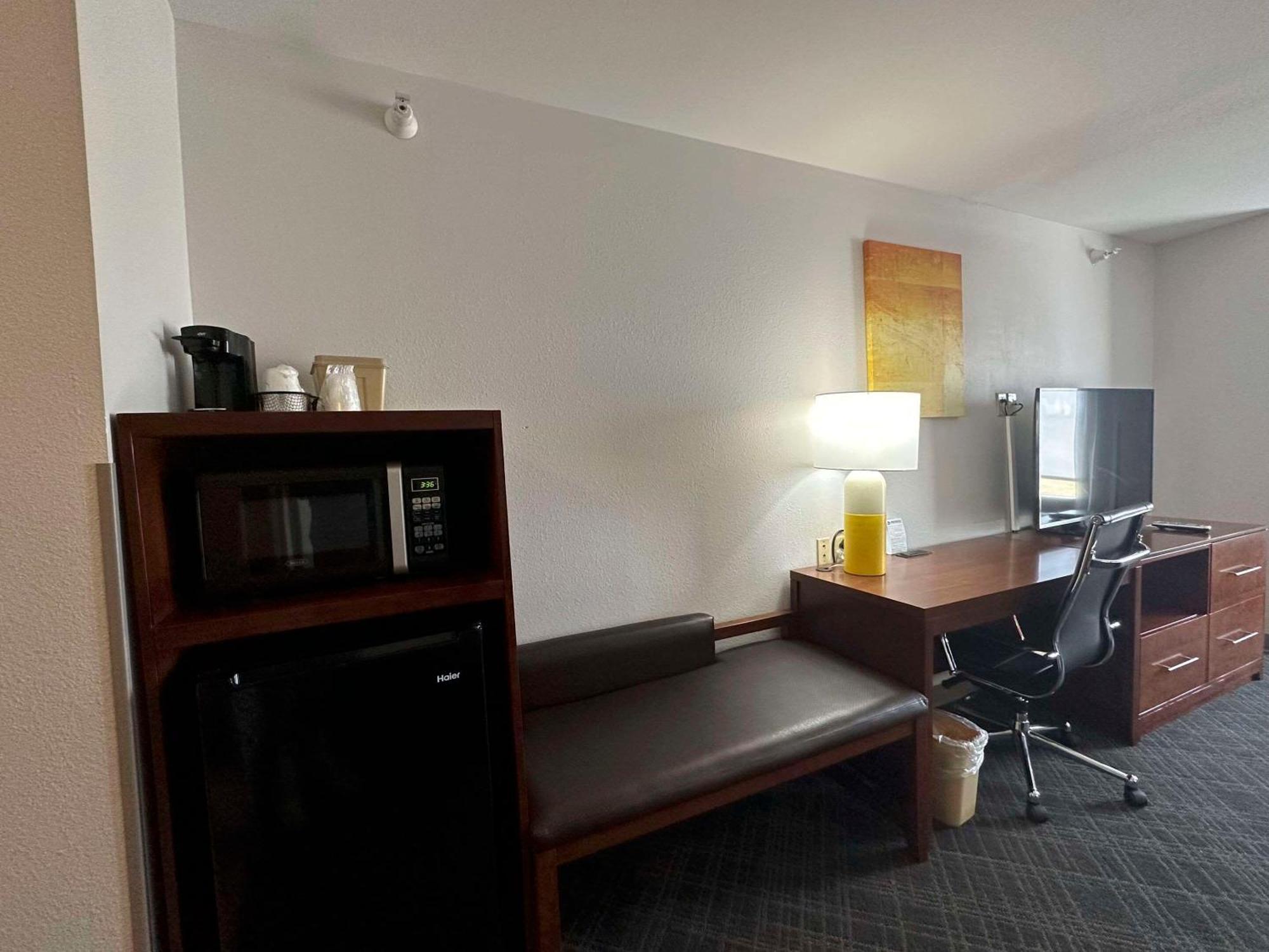 Comfort Suites Jackson-Cape Girardeau Bagian luar foto